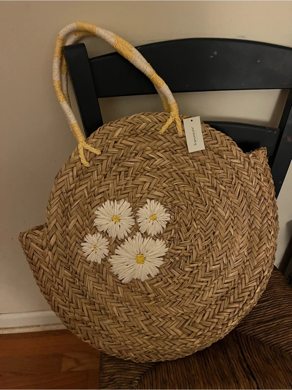Francesca's straw round tote with daisies - Picture 1 of 9
